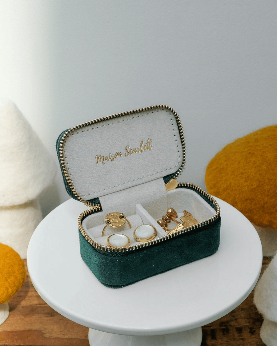 Mini boîte à bijoux de voyage en velours vert Marie