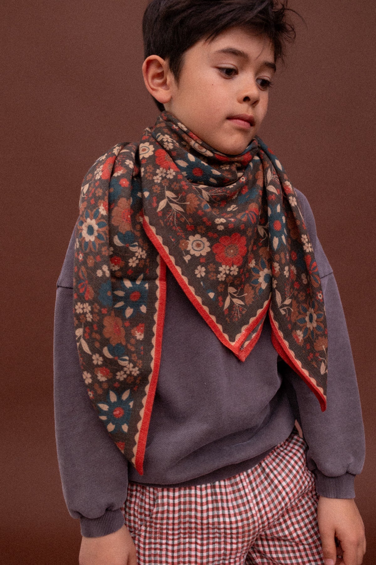 Grand foulard fleuri en laine Fiza – Bolero Fougère – Apaches Collections – vue 3