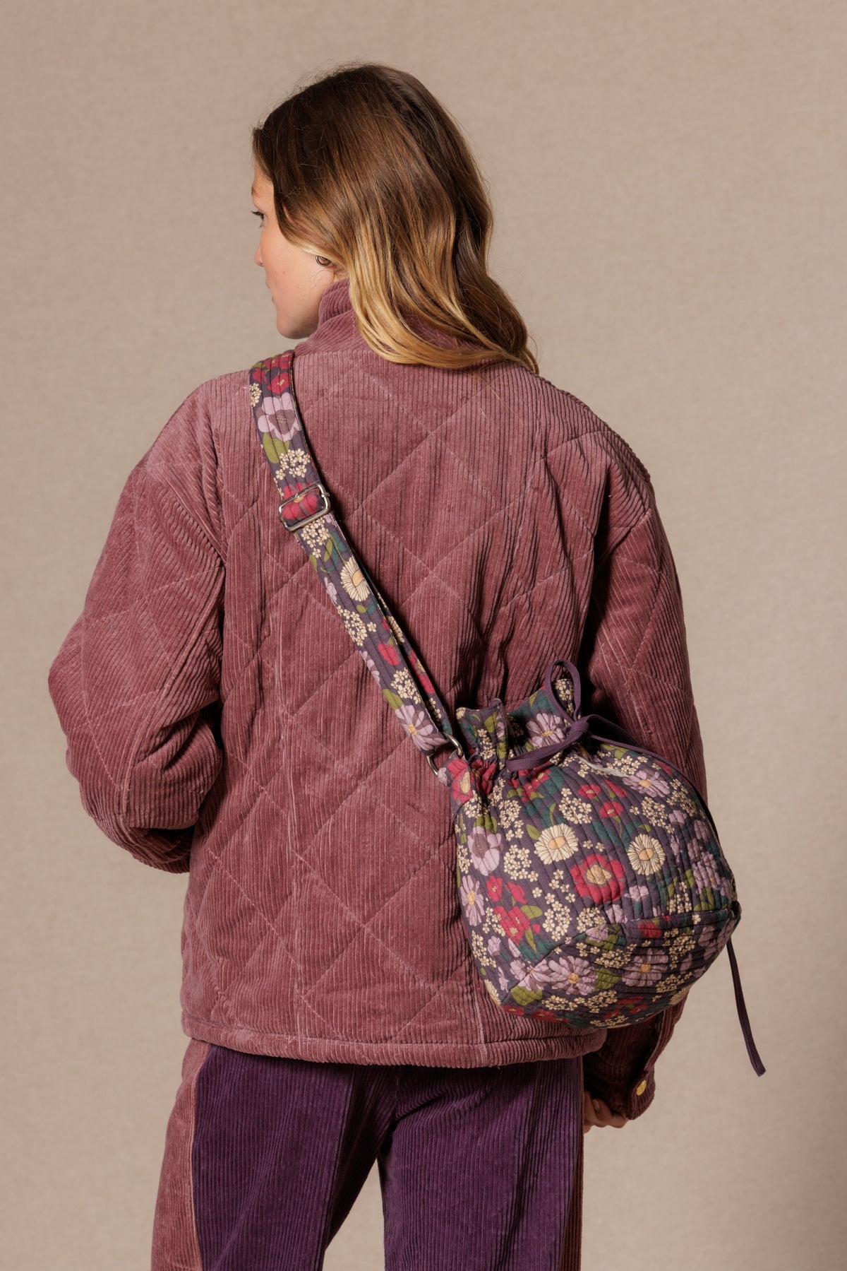 Sac seau fleuri matelassé Salila – September Taffeta – Apaches Collections – vue 2