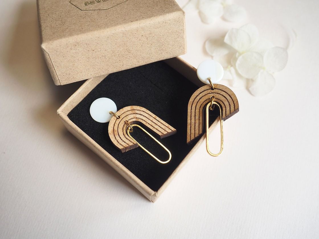 Boucles d'oreilles en bois fait main azurine - bewööd