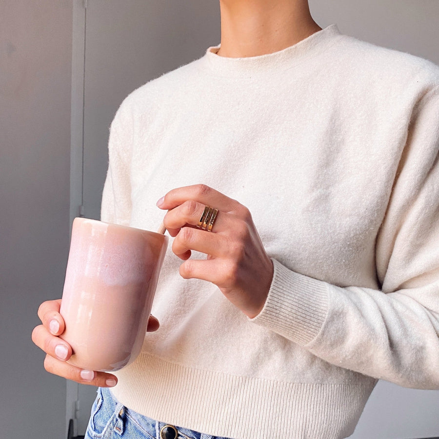 Mug en céramique rose poudré fait main