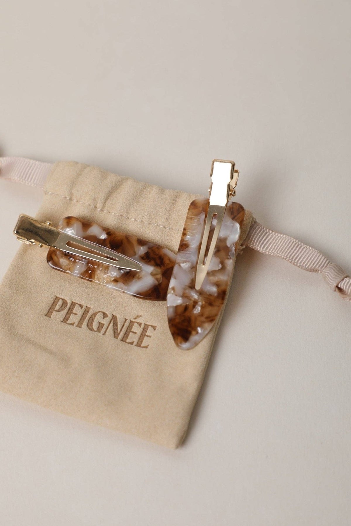 Paire de barrettes à cheveux affogato – Peignée Paris – vue 2