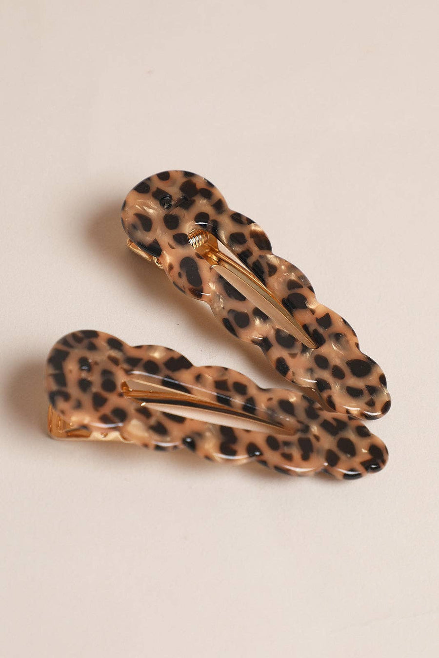 Paire de grandes barrettes Signature léopard