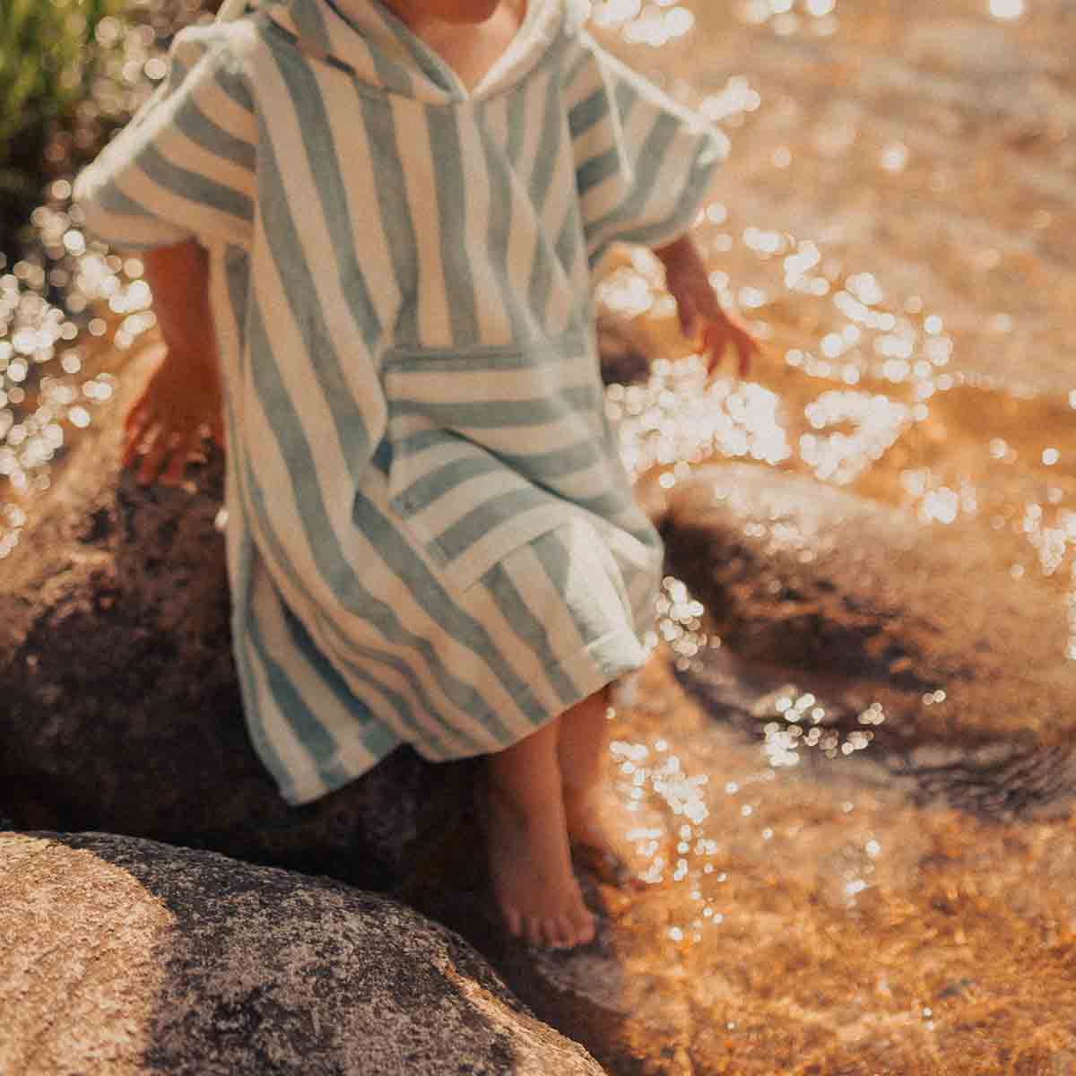 Poncho de bain enfant bleu ciel - Rose in April