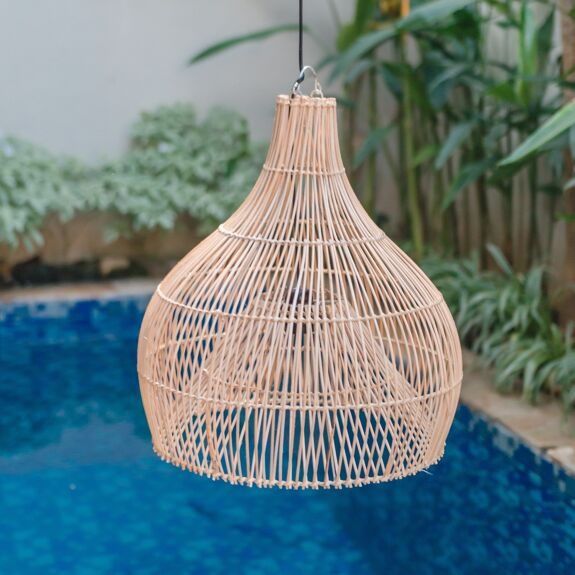 Suspension en rotin alam