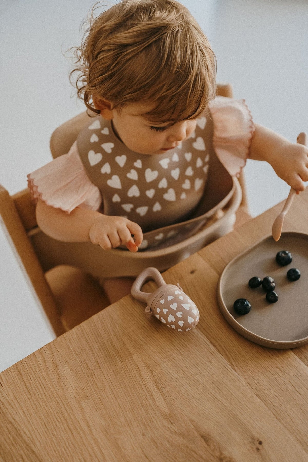 Tétine grignoteuse bébé cœurs taupe - zakuw
