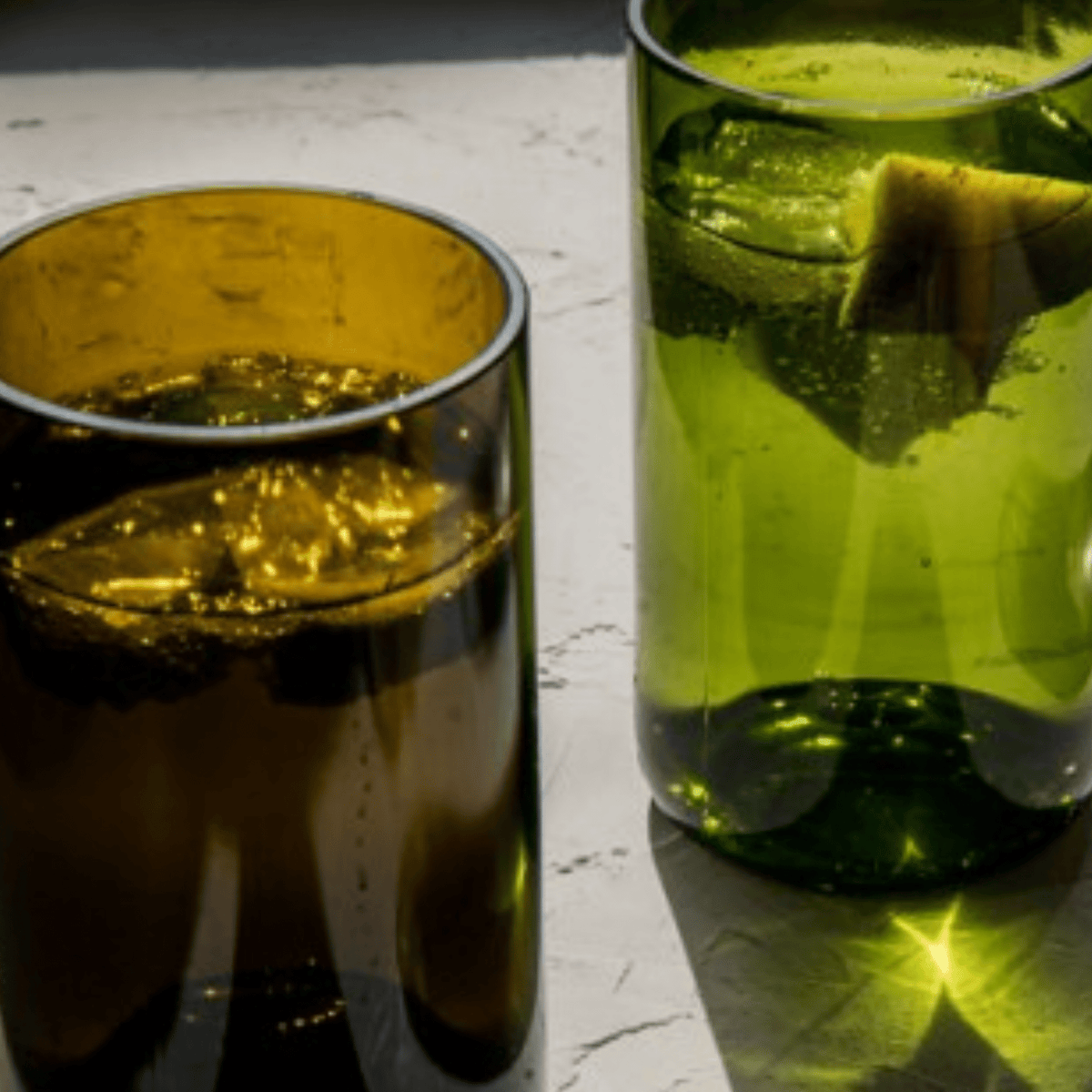 Verre cocktail vin recyclé brun - format long drink plates & culotées